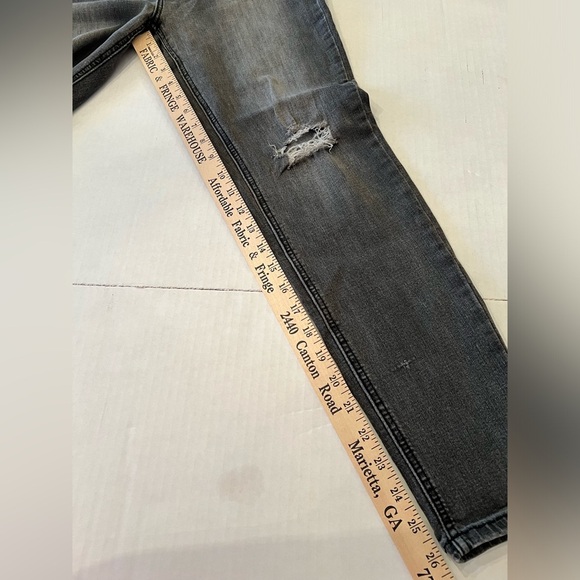 KENSIE EFFORTLESS ANKLE MID RISE   COLOR BLACK DISTRESSED.   SIZE 10/30 - Picture 6 of 12